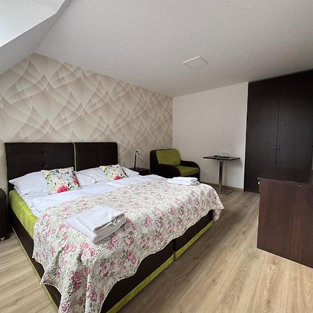 Penzion Panda 2 Turcianske Teplice Luaran gambar